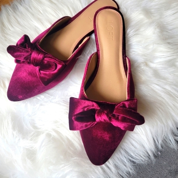 LOFT Shoes - LOFT Velour Slip-on Flats 9.5
